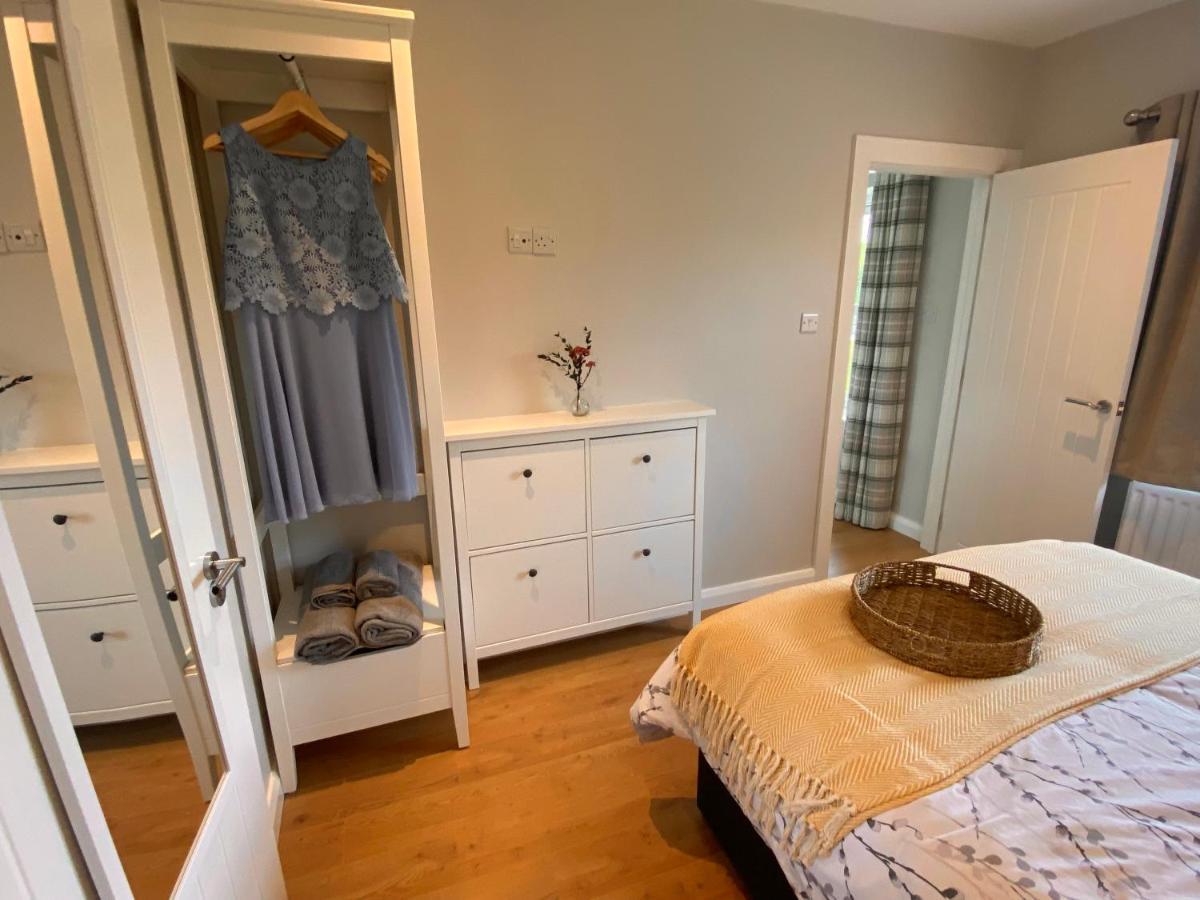 The Gate Lodge At Dunnanew - 4 Star- Sleeps 5 Seaforde Экстерьер фото