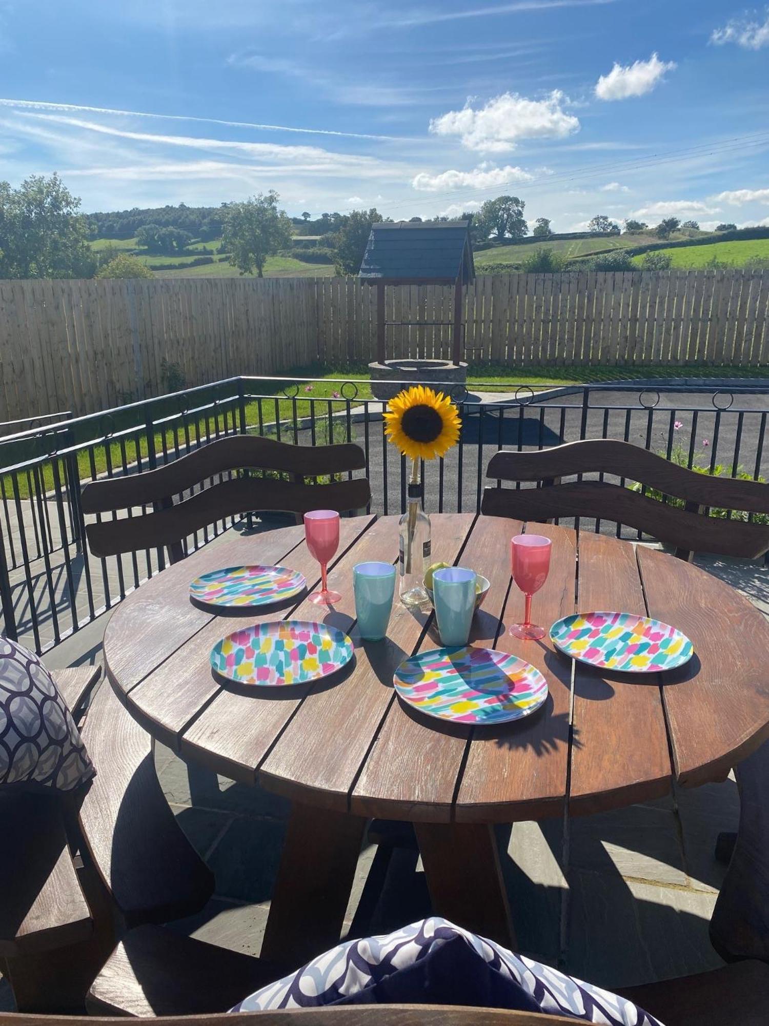 The Gate Lodge At Dunnanew - 4 Star- Sleeps 5 Seaforde Экстерьер фото